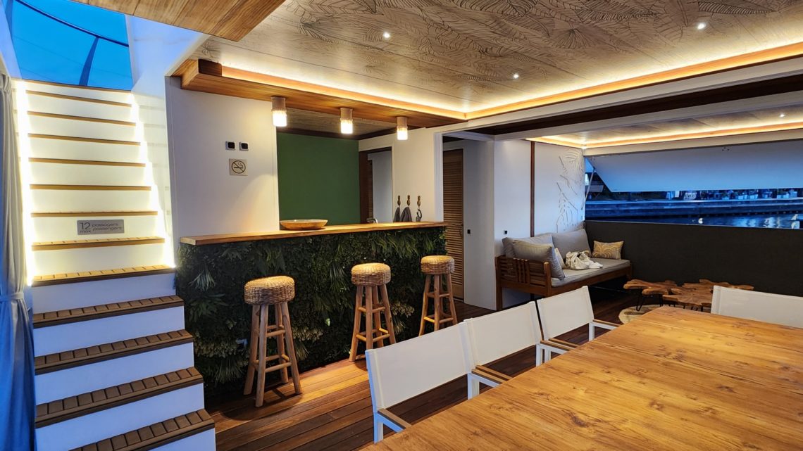 ELYT Charter Tahiti - Honutea catamaran (455)